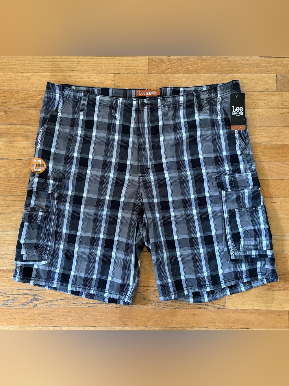 Lee Dungarees Plaid Cargo Shorts Men's Size 50 Black Gray White